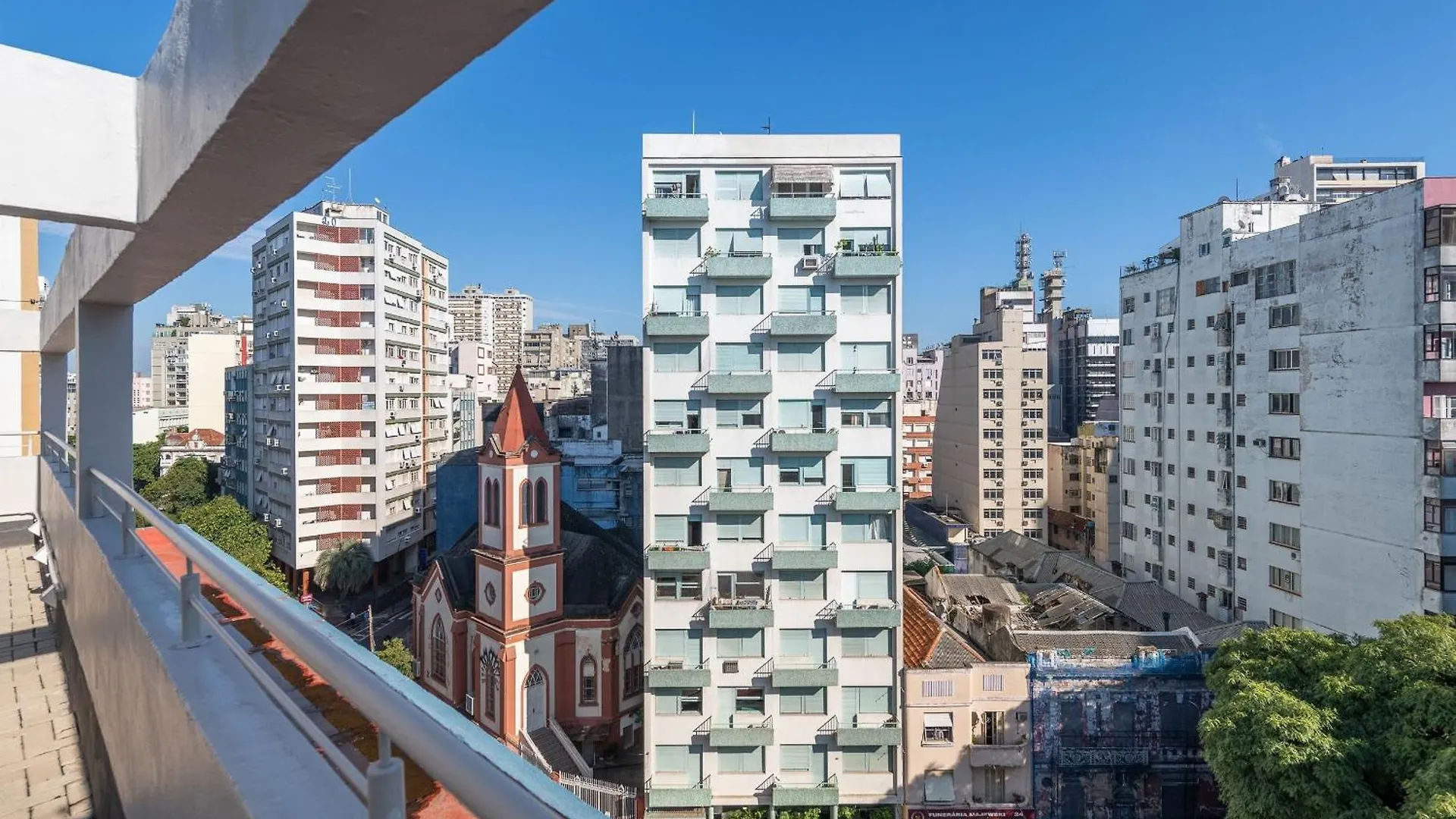 Duque 1705 - Centro Historico contacts